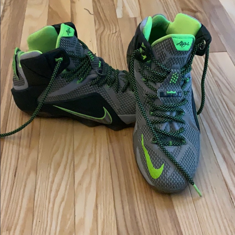 Lebron XII Dunk Force 12 Men's Dunkman Shoe Size 8
